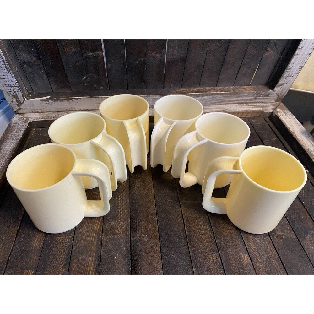 Vintage Set Of 6 Of Mugs The Am Pro Line Stackable Plastic Mugs